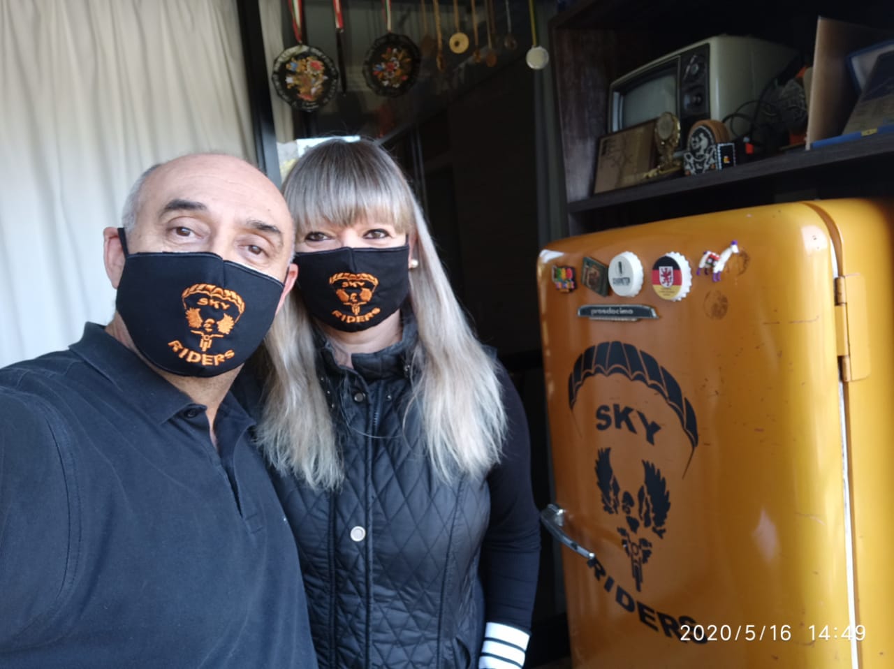 Máscara_Rogério e Nilza.jpg