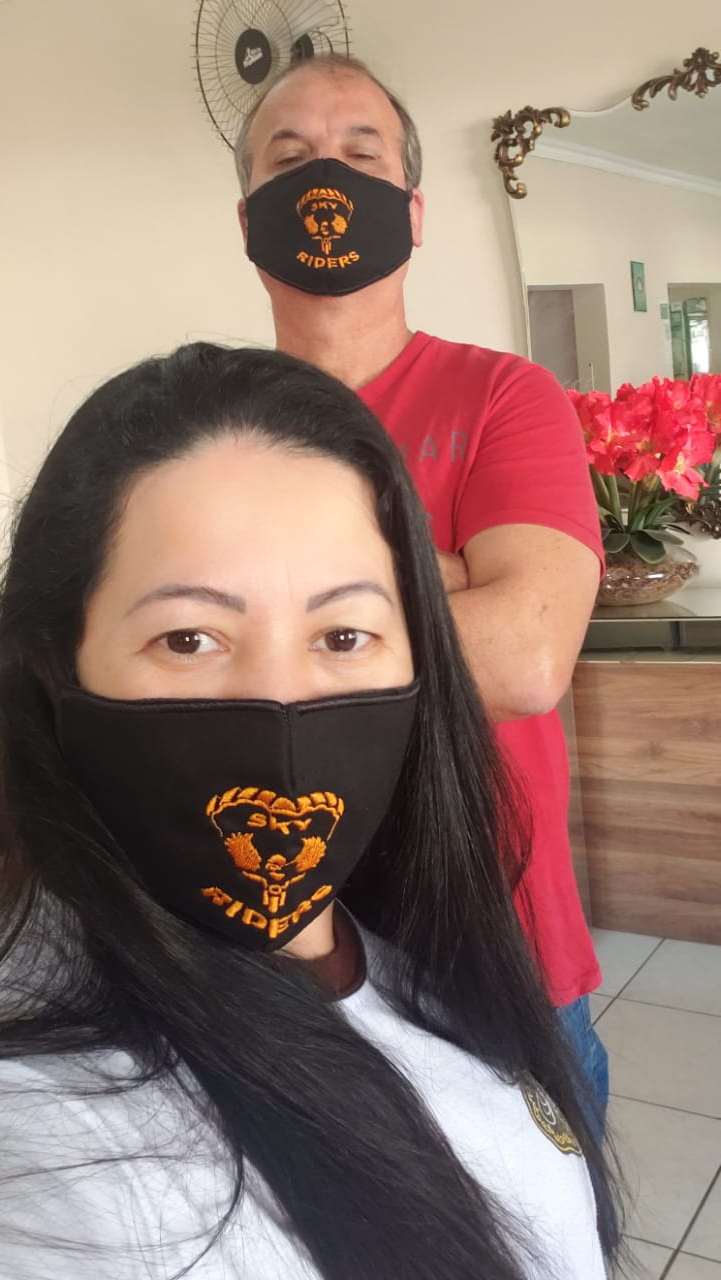 Máscara_Mariele e Neto.jpg