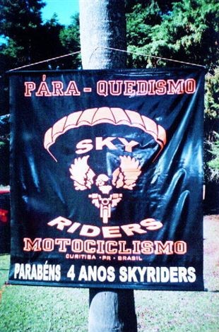 Skyriders - Banner - 04 Anos - Julho 2005 - Soró.jpg